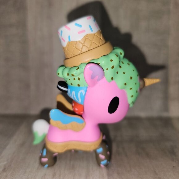 Tokidoki Frozen Treats Unicorno Unicorn Vinyl Figure 3"  Choco Minty Ice Cream - Picture 4 of 7